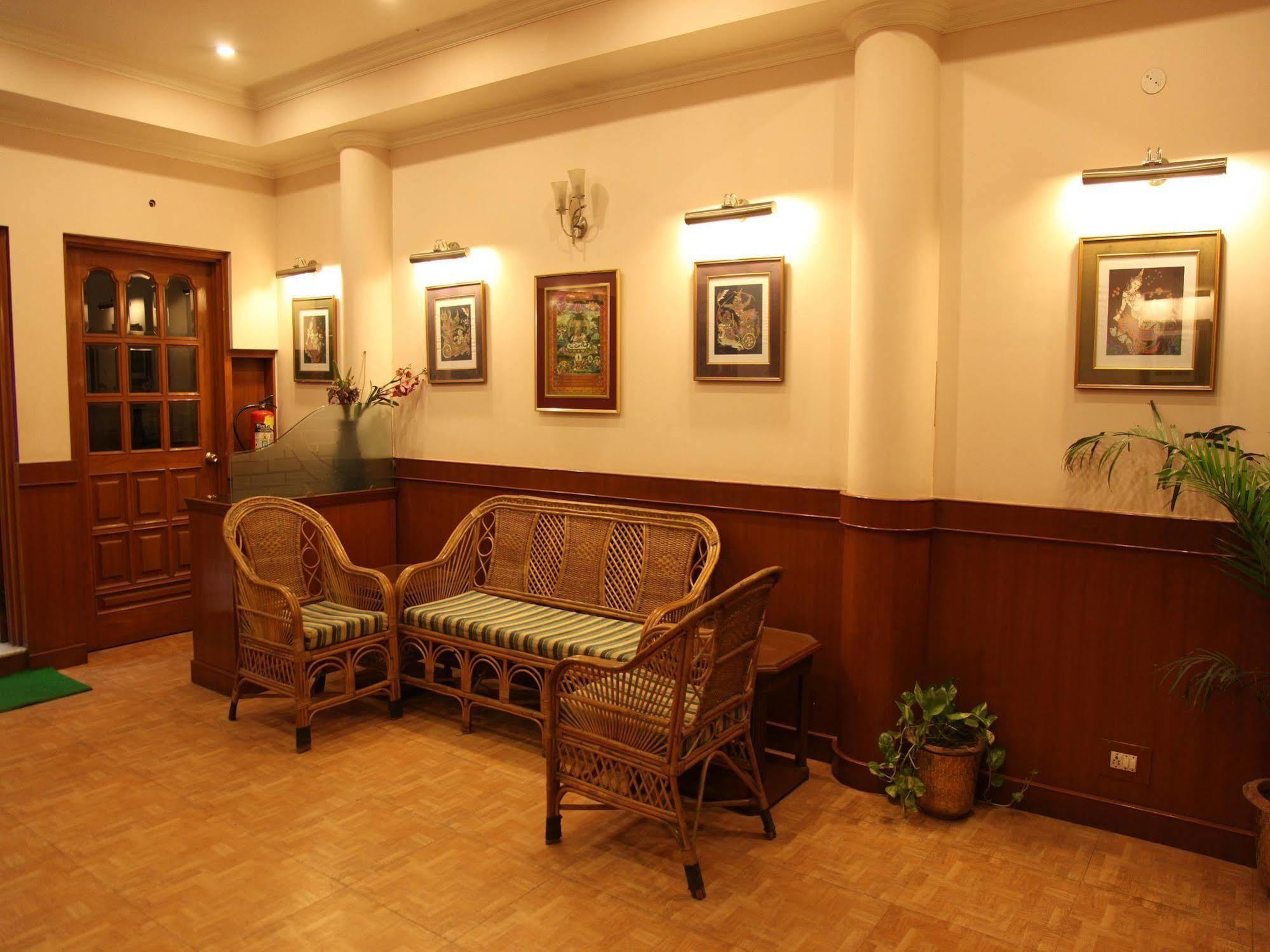 Hotel Imperial House Allahabad Exterior foto