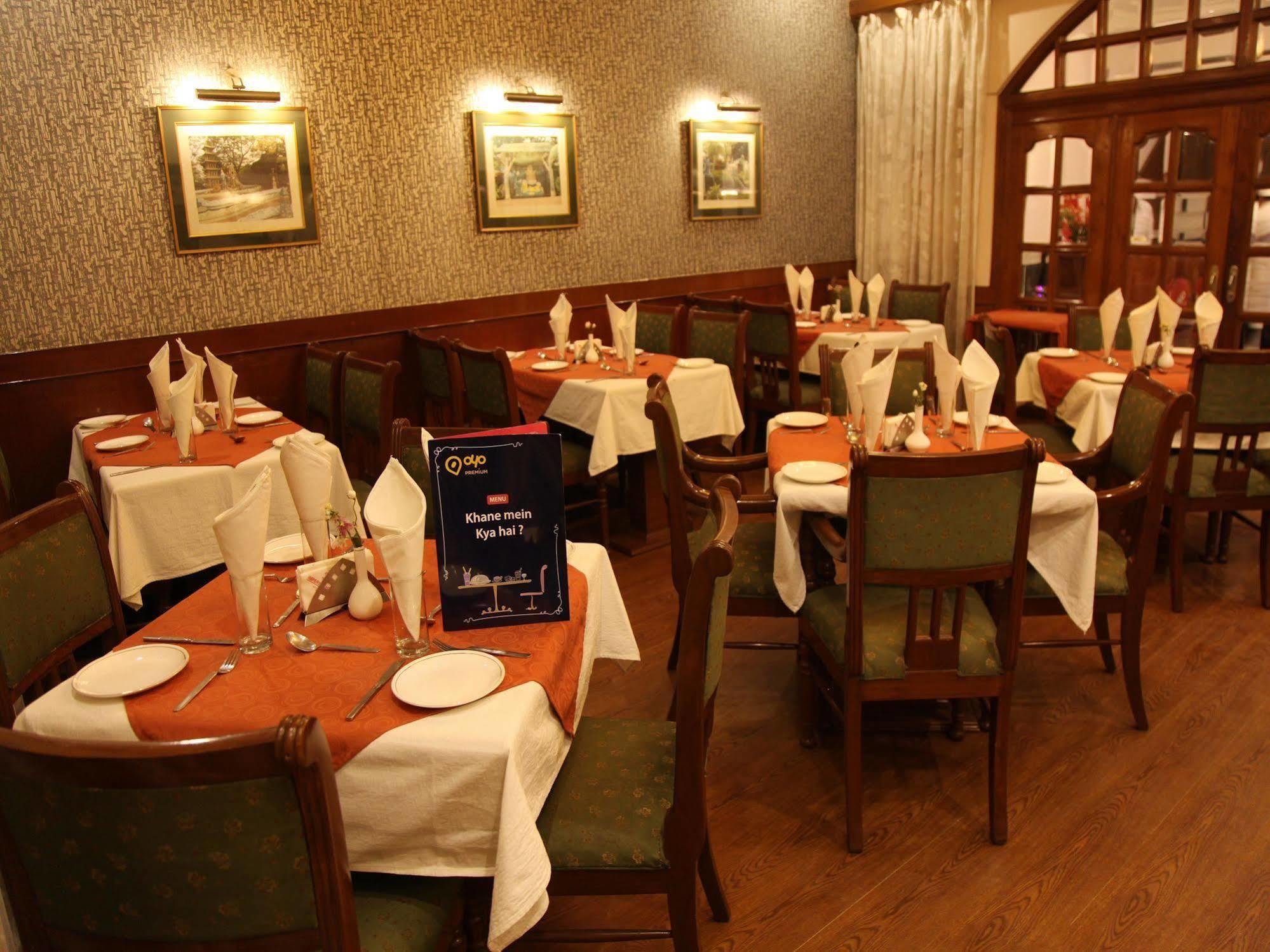 Hotel Imperial House Allahabad Exterior foto