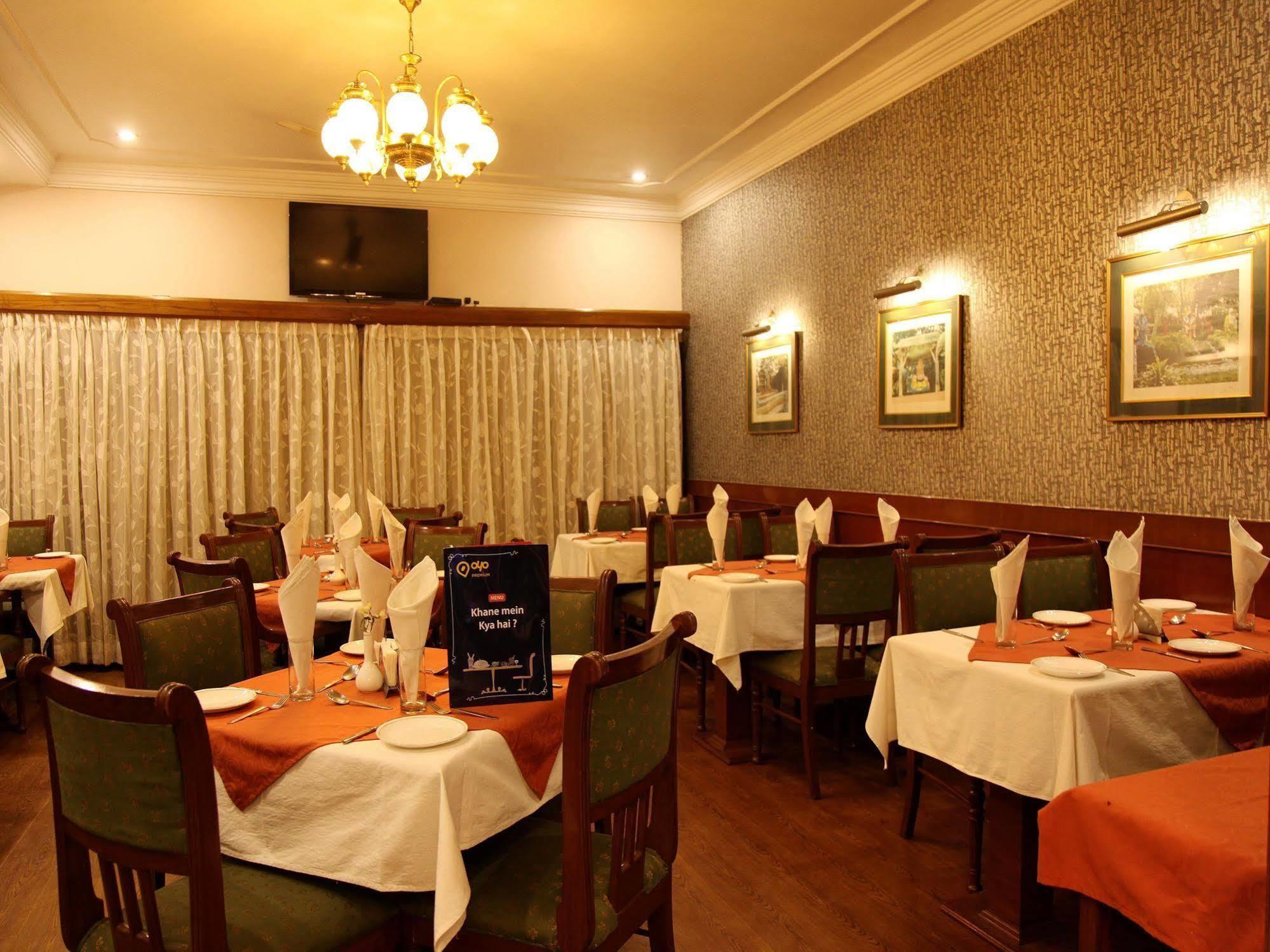 Hotel Imperial House Allahabad Exterior foto
